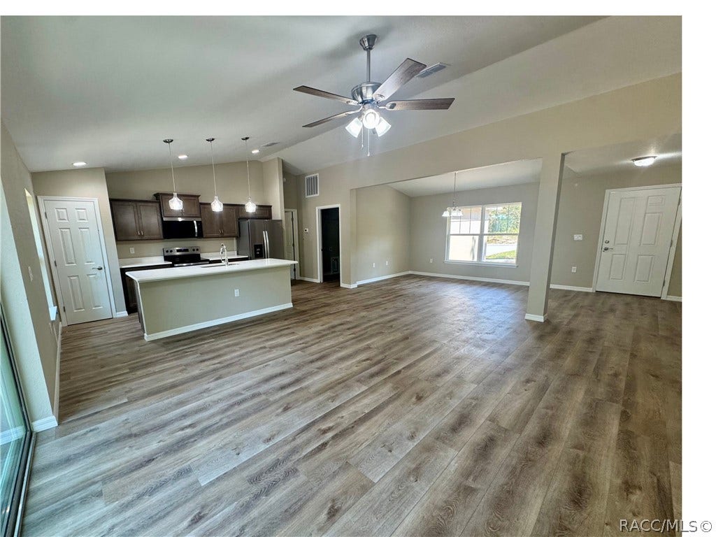 1540 E Artesian Lane, Dunnellon, FL 34434 1540 E Artesian Lane, Dunnellon, FL 34434