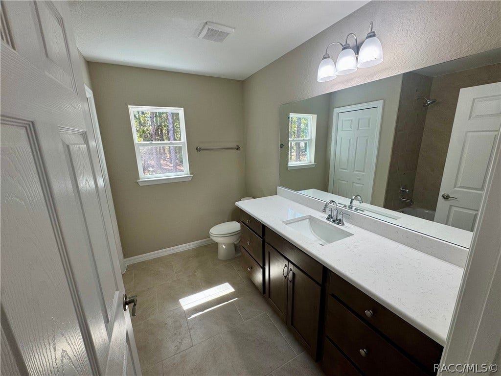 1540 E Artesian Lane, Dunnellon, FL 34434 1540 E Artesian Lane, Dunnellon, FL 34434