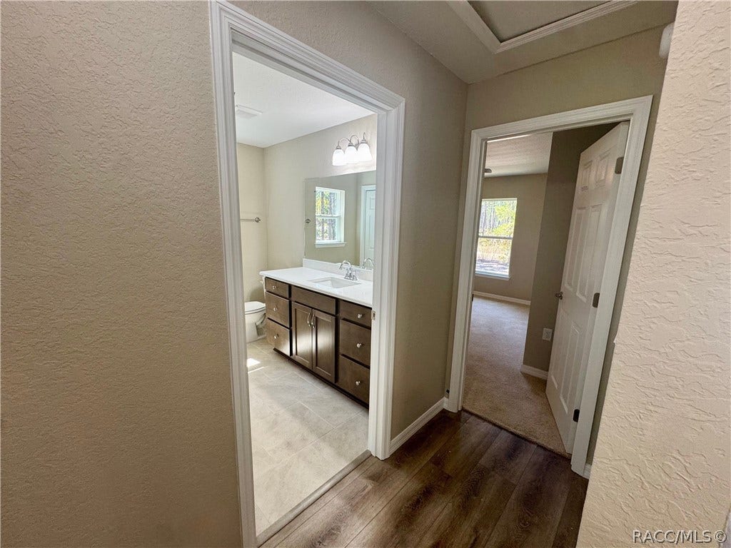 1540 E Artesian Lane, Dunnellon, FL 34434 1540 E Artesian Lane, Dunnellon, FL 34434