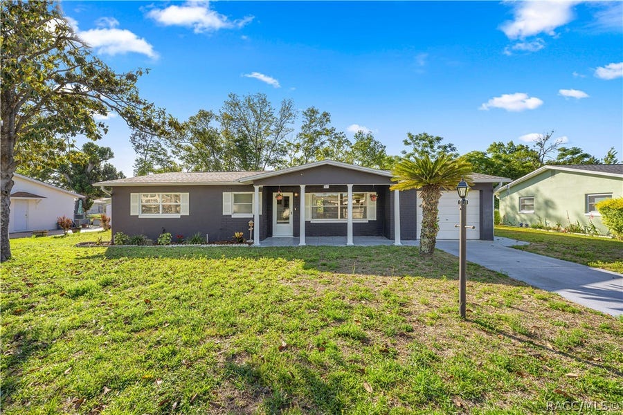 Property photo for 97 S Davis Street, Beverly Hills, FL