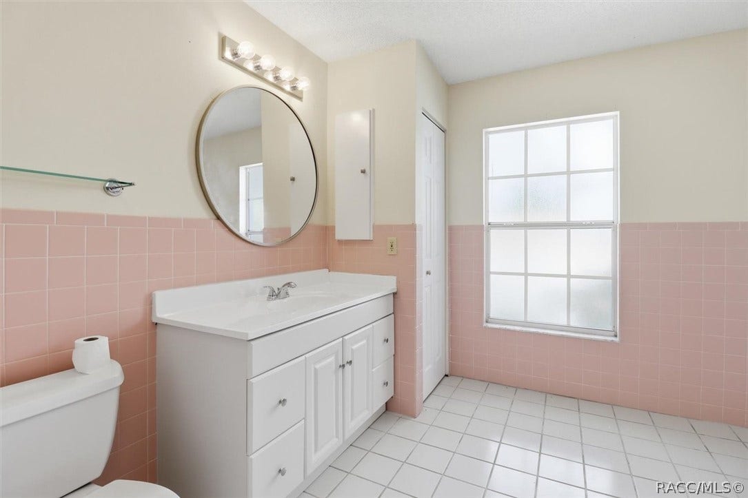 966 W Starjasmine Place, Beverly Hills, FL 34465 Primary bath