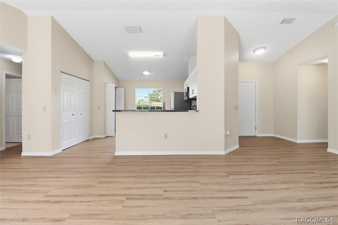 966 W Starjasmine Place, Beverly Hills, FL 34465 View of Kitchen