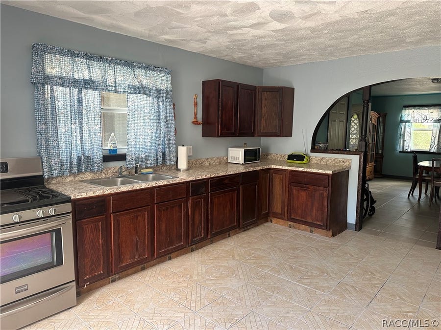 Property photo for 8240 W Edgehill Court, Crystal River, FL