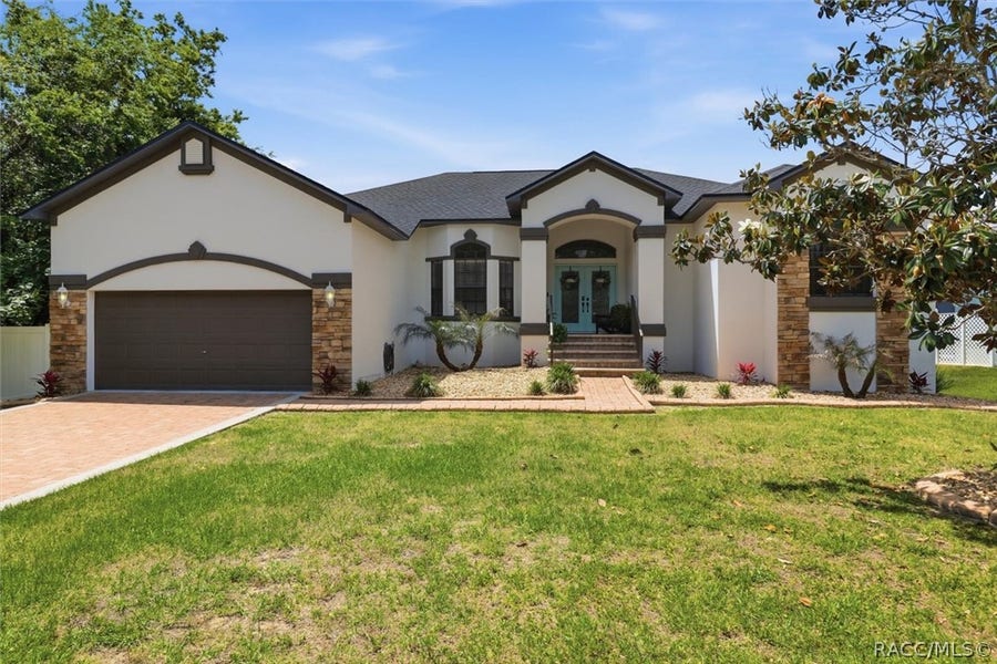 Property photo for 11870 W Waterway Drive, Homosassa, FL