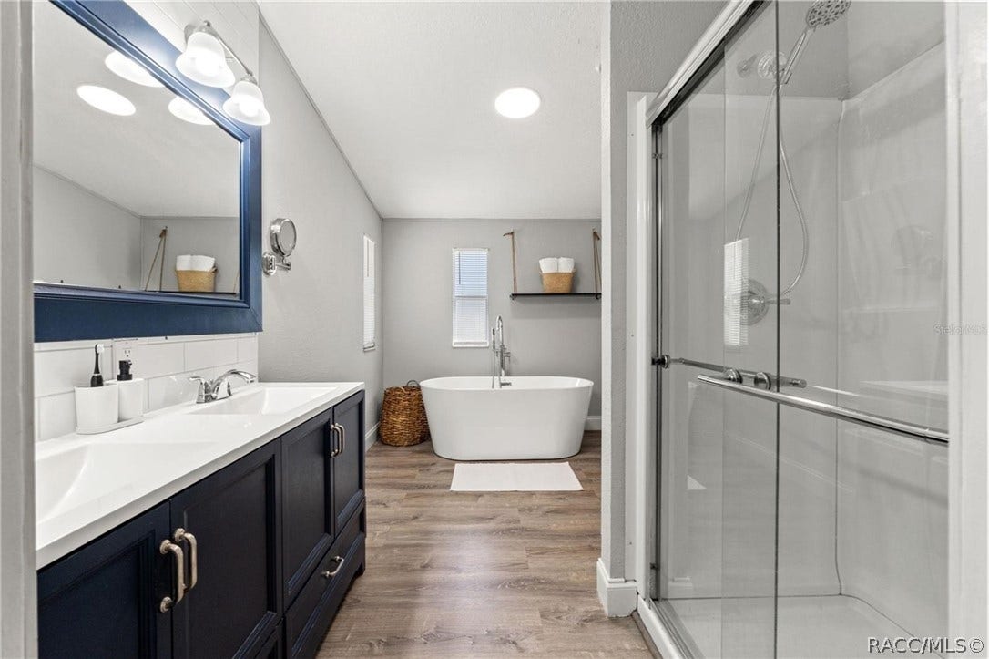 6886 W Edgewood Lane, Homosassa, FL 34448 6886 W Edgewood Lane, Homosassa, FL 34448