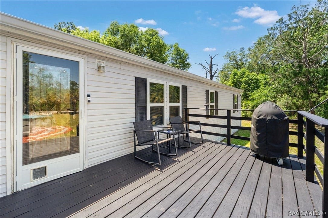 6886 W Edgewood Lane, Homosassa, FL 34448 6886 W Edgewood Lane, Homosassa, FL 34448