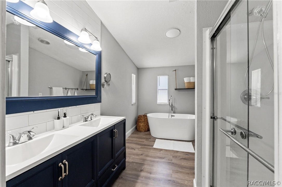 6886 W Edgewood Lane, Homosassa, FL 34448 6886 W Edgewood Lane, Homosassa, FL 34448