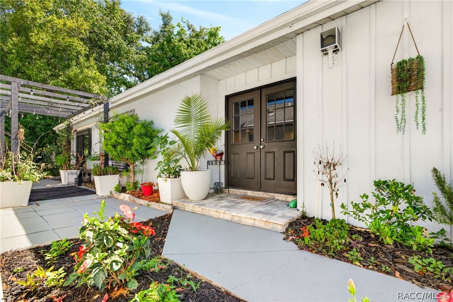 Property photo for 16 Golfview Court, Homosassa, FL