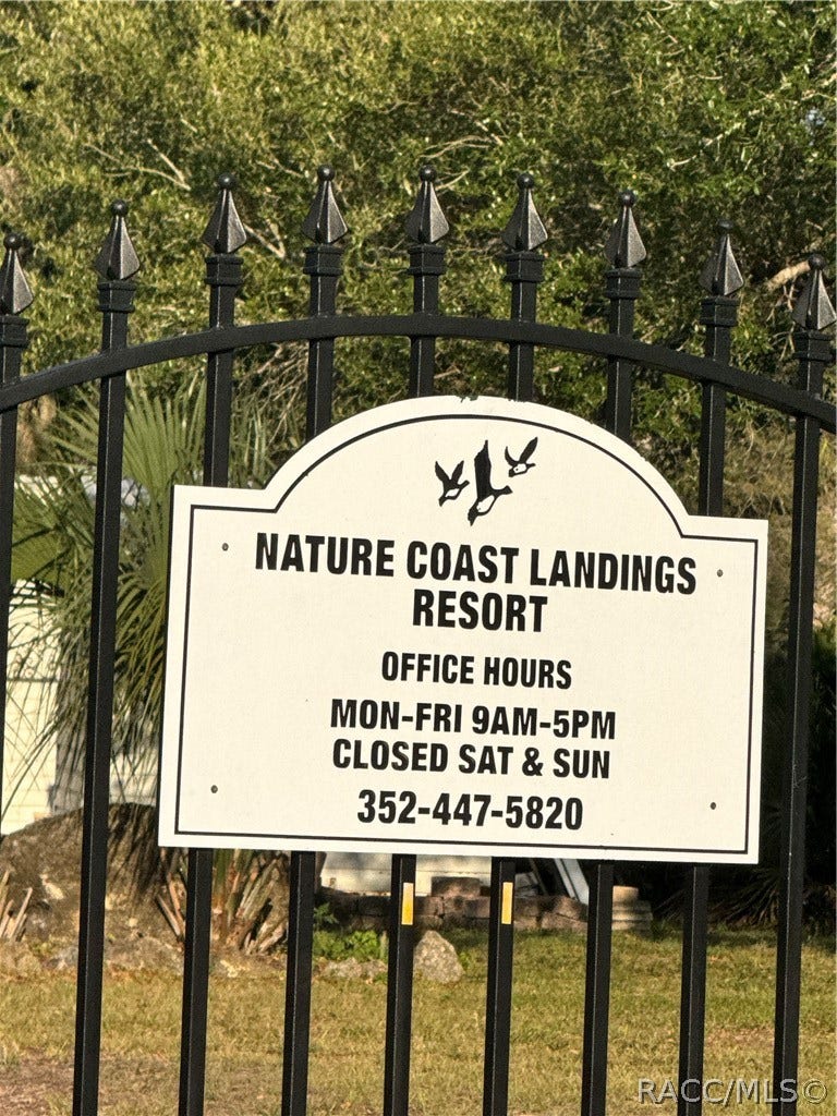 10173 N Suncoast (Lot #215) Boulevard, Crystal River, FL 34428 10173 N Suncoast (Lot #215) Boulevard, Crystal River, FL 34428
