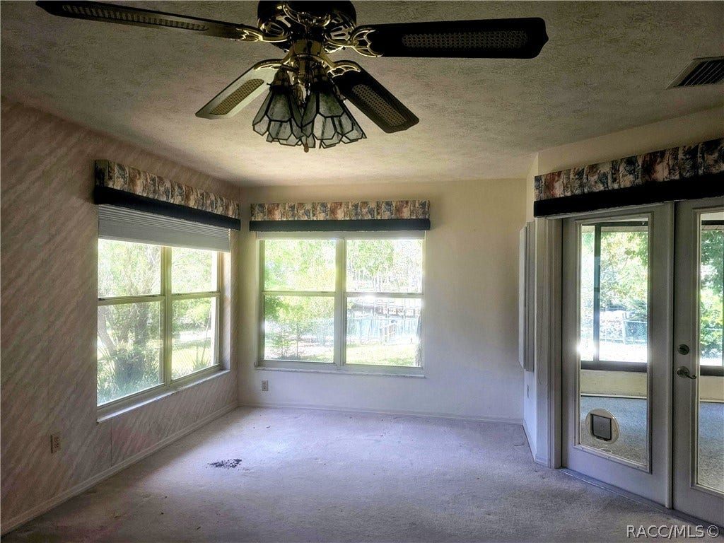 11718 W Riverhaven Drive, Homosassa, FL 34448 11718 W Riverhaven Drive, Homosassa, FL 34448