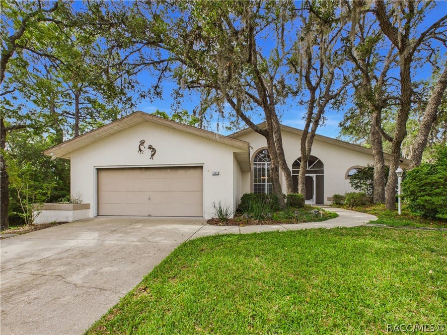 Property photo for 18 Dahlia Court S, Homosassa, FL