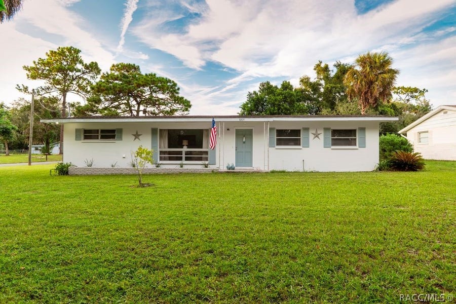 Property photo for 9205 W Jasmine Lane, Crystal River, FL