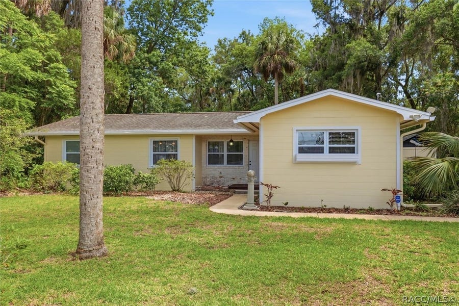 Property photo for 1510 NW 22nd Street, Crystal River, FL