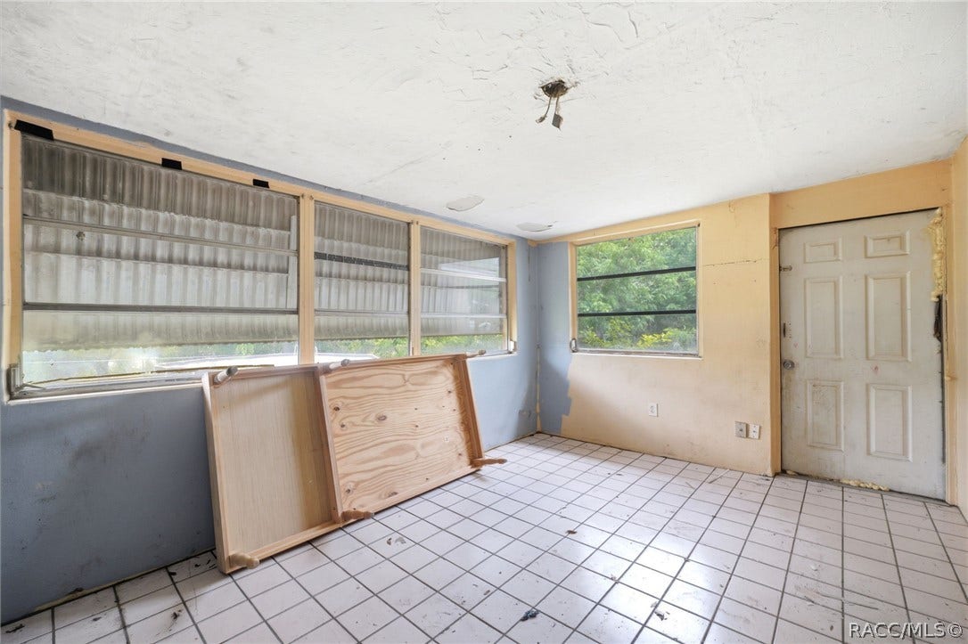 10 S Jackson Street, Beverly Hills, FL 34465 Sun Room