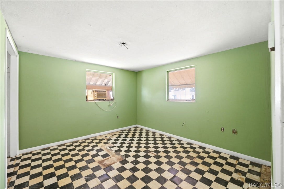 10 S Jackson Street, Beverly Hills, FL 34465 Primary Bedroom