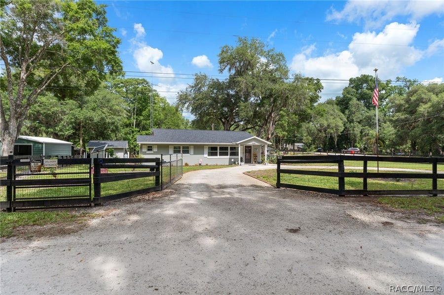 Property photo for 7636 S Four Oaks Drive, Floral City, FL