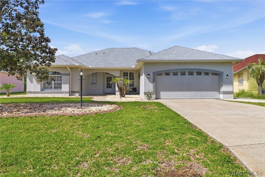 Property photo for 434 W Crestmont Court, Beverly Hills, FL