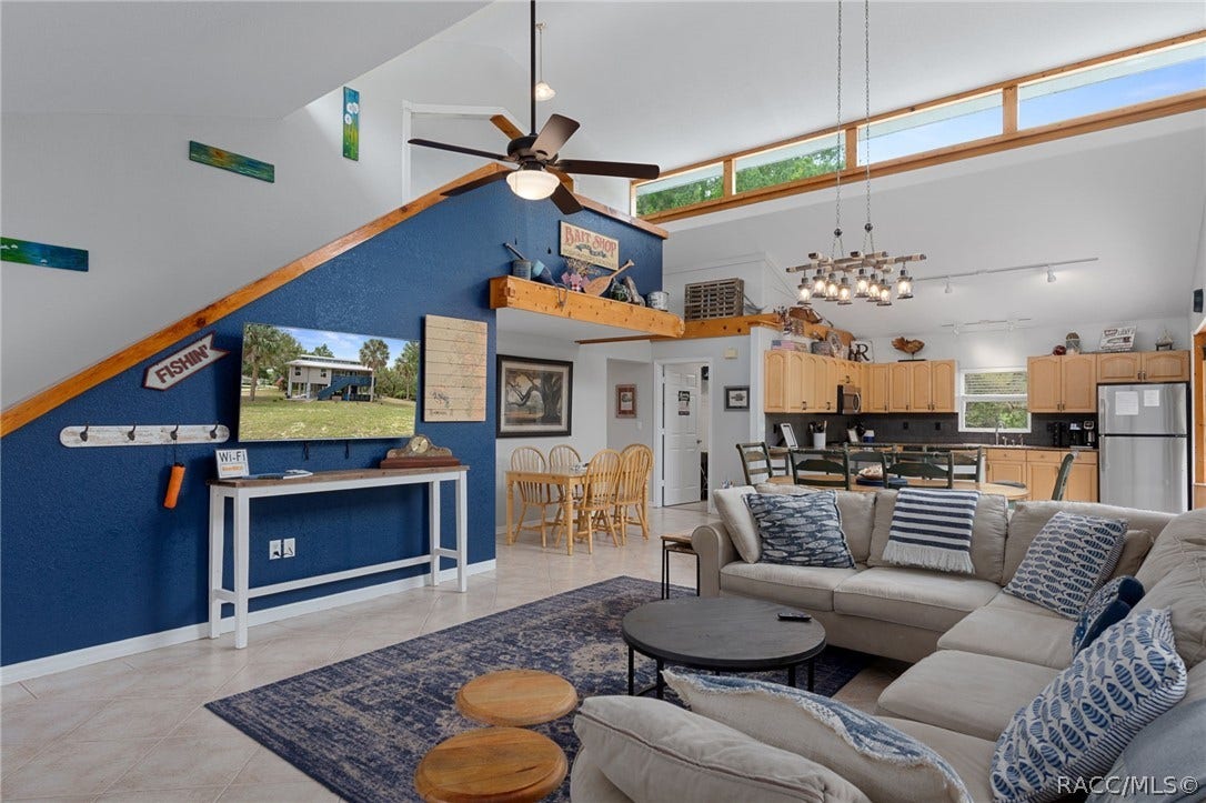 2272 S Todd Point, Homosassa, FL 34448 2272 S Todd Point, Homosassa, FL 34448