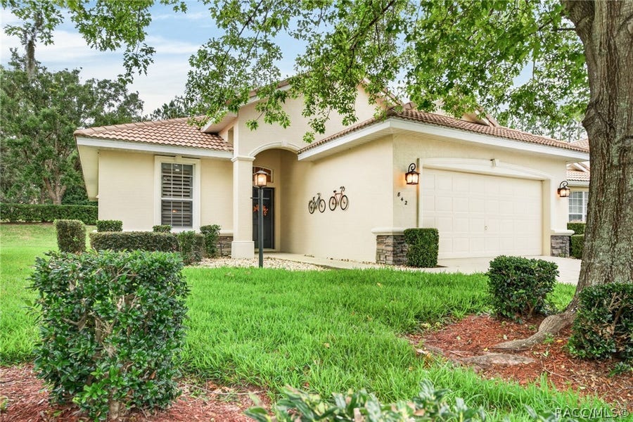 Property photo for 842 W Silver Meadow Loop, Hernando, FL