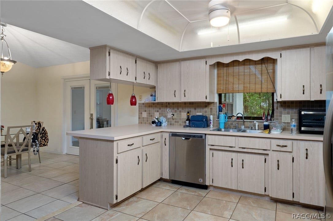 3754 S Apopka Avenue, Inverness, FL 34452 3754 S Apopka Avenue, Inverness, FL 34452