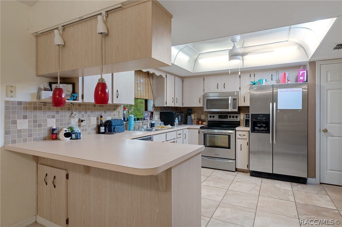 3754 S Apopka Avenue, Inverness, FL 34452 3754 S Apopka Avenue, Inverness, FL 34452