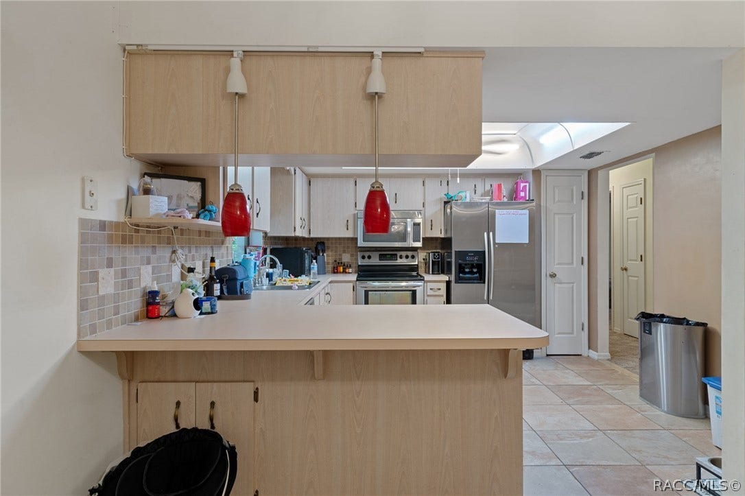 3754 S Apopka Avenue, Inverness, FL 34452 3754 S Apopka Avenue, Inverness, FL 34452