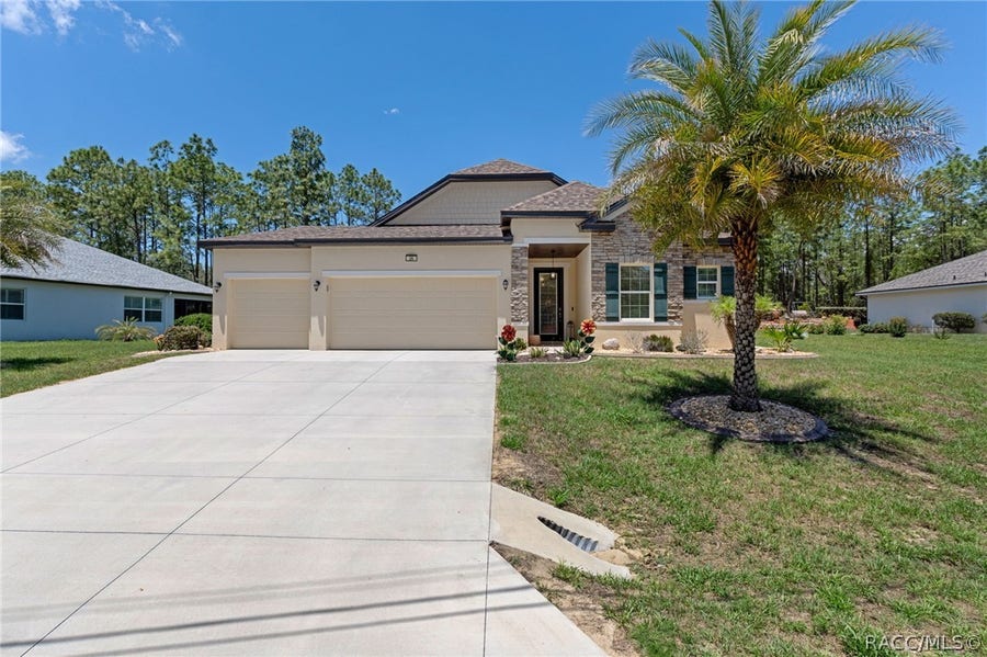 Property photo for 26 Fringetree Street, Homosassa, FL
