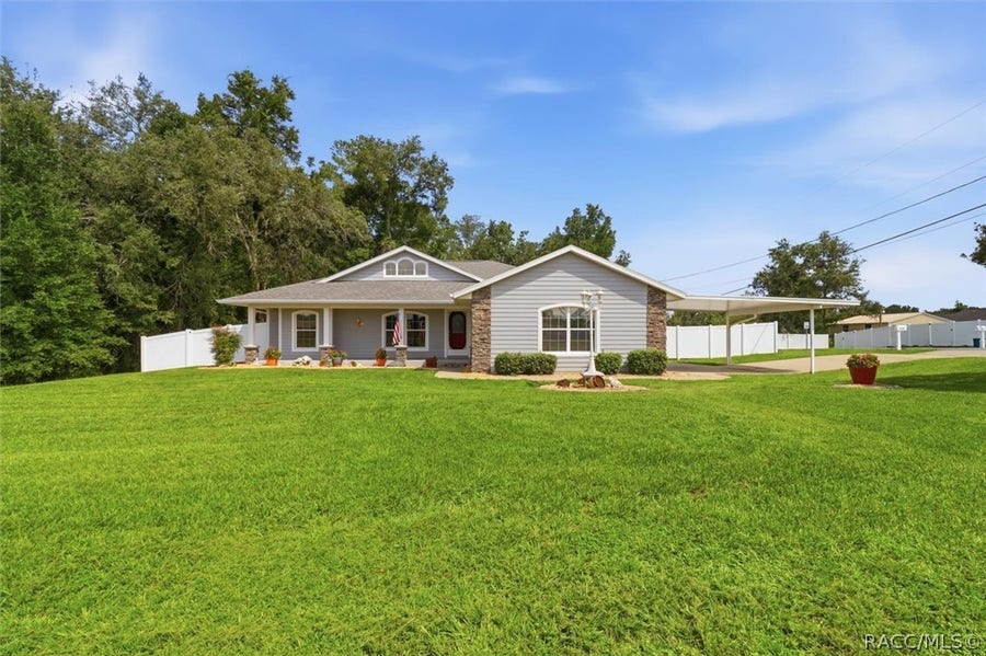 Property photo for 7650 N Pitcairn Way, Citrus Springs, FL