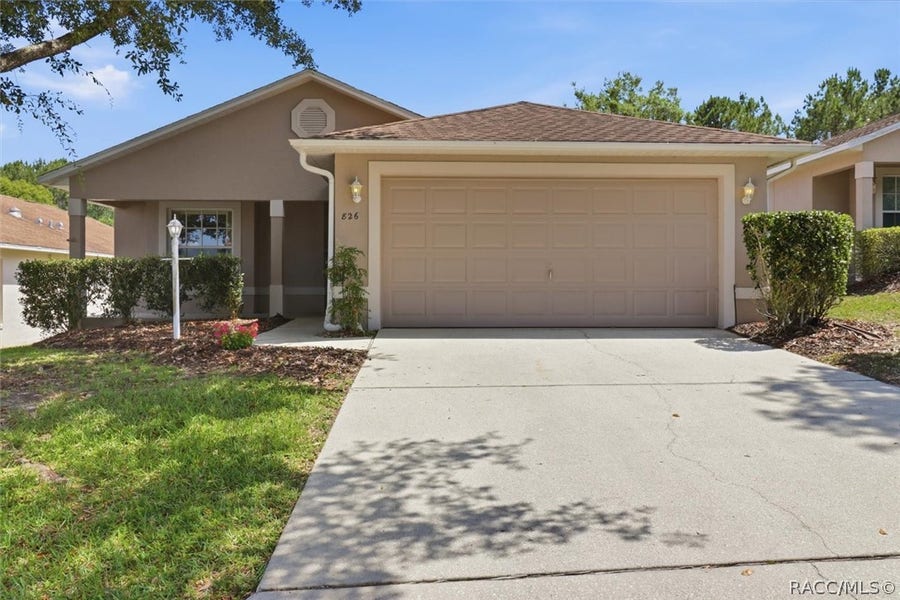 Property photo for 826 W Cockatiel Loop, Hernando, FL