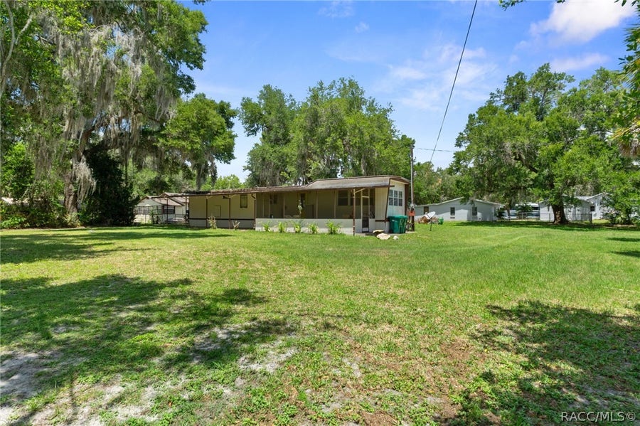 Property photo for 8845 E Washington Lane, Floral City, FL