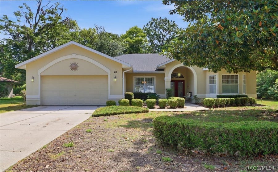 Property photo for 69 Oak Village Boulevard S, Homosassa, FL