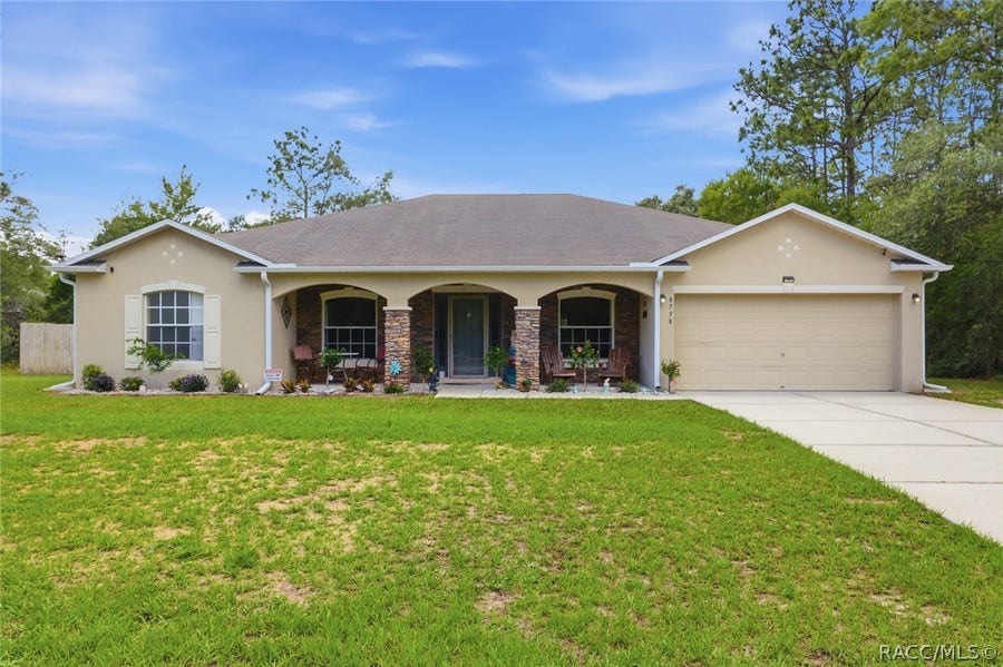Property photo for 8798 N Raidin Drive, Dunnellon, FL