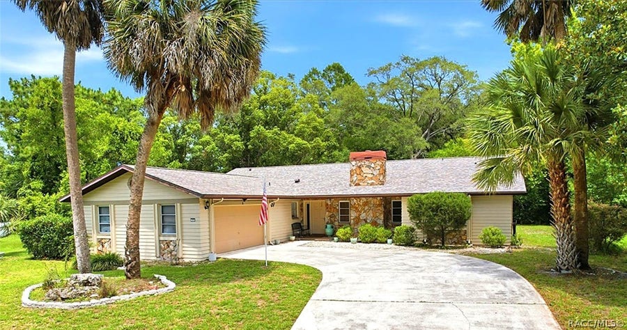Property photo for 5 Sycamore Court N, Homosassa, FL