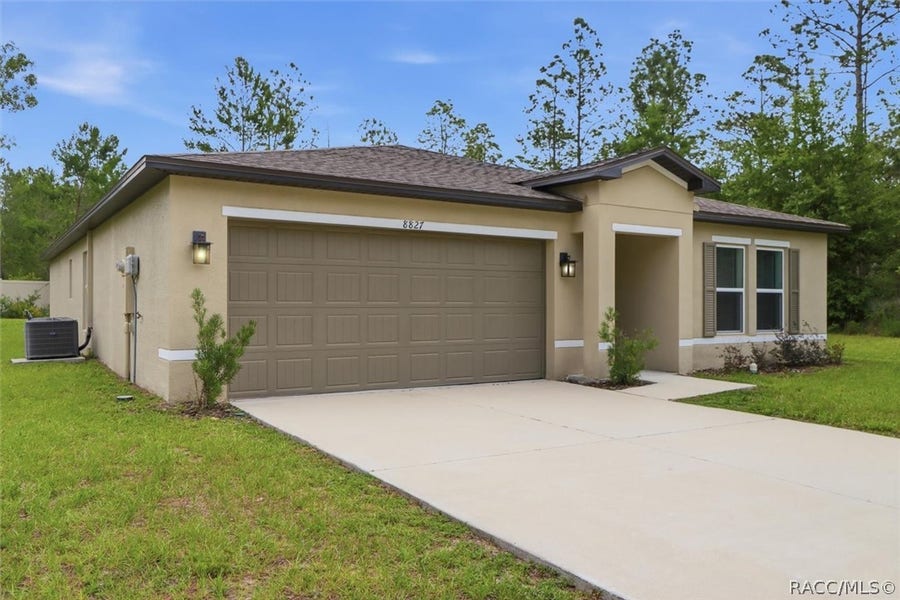 Property photo for 8827 N Vienna Drive, Dunnellon, FL