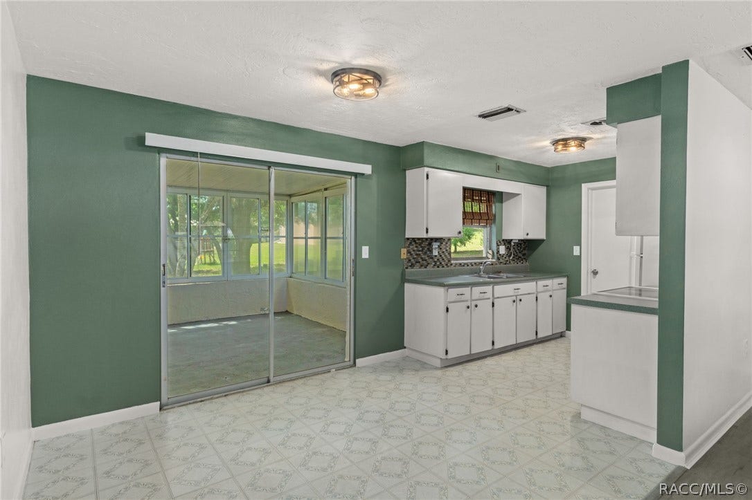 75 S Osceola Street, Beverly Hills, FL 34465
