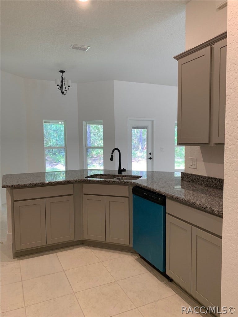 5202 N Allamandra Drive, Beverly Hills, FL 34465 Kitchen