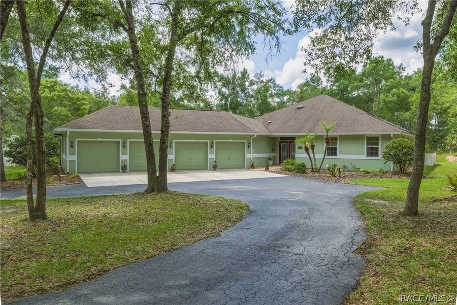 Property photo for 2816 E Hampshire Street, Inverness, FL