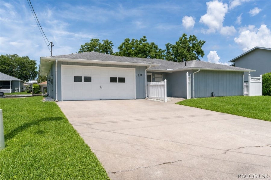 Property photo for 1218 SE 5th Avenue, Crystal River, FL