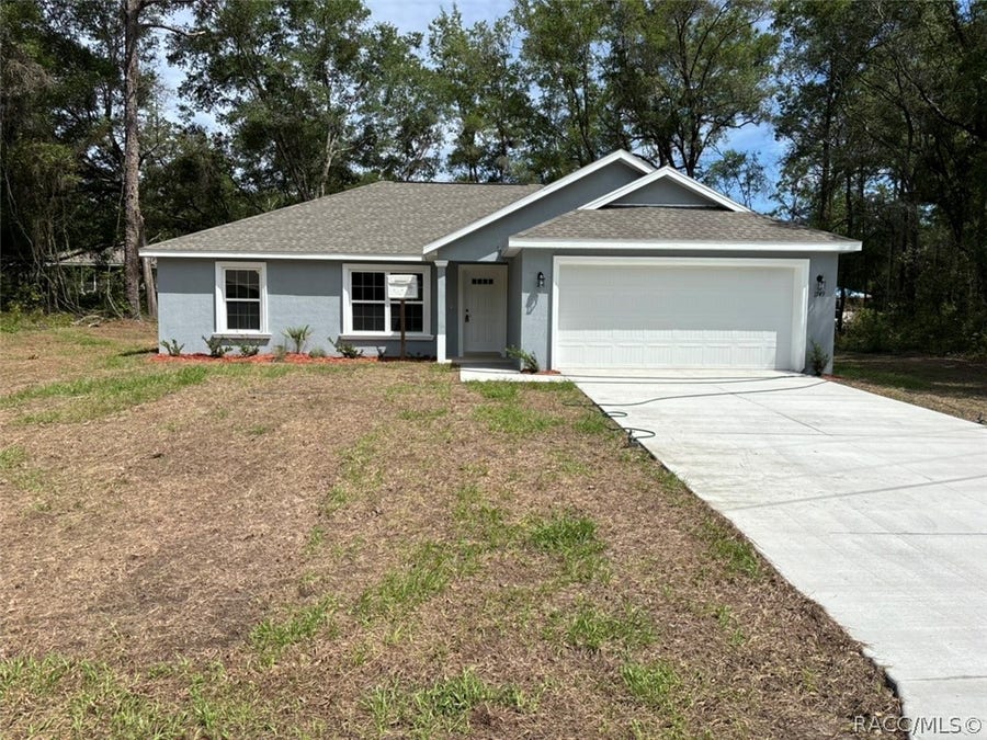 Property photo for 1749 W Lorraine Drive, Dunnellon, FL