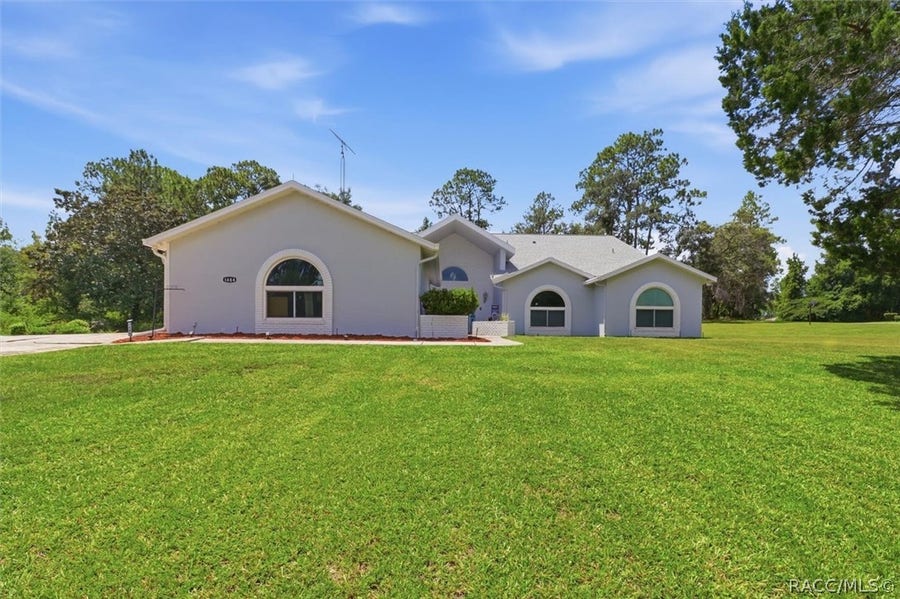 Property photo for 1484 W Pinehill Drive, Beverly Hills, FL