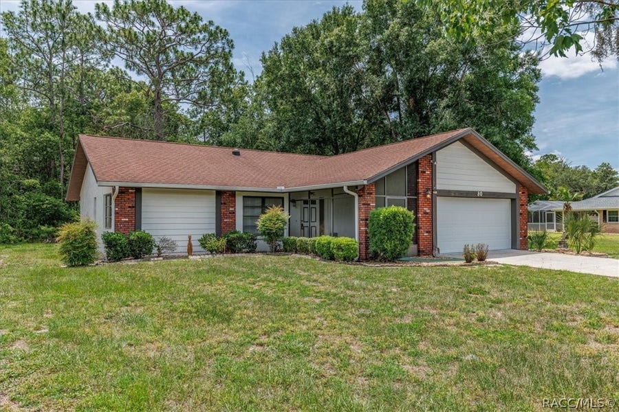 Property photo for 80 Sycamore Circle, Homosassa, FL