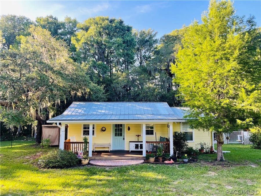 Property photo for 9433 S Great Oaks Drive, Floral City, FL