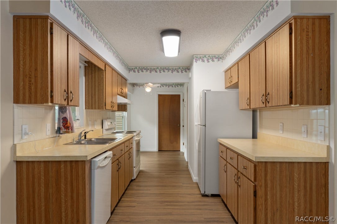 9390 E Windwood Loop, Inverness, FL 34450 9390 E Windwood Loop, Inverness, FL 34450