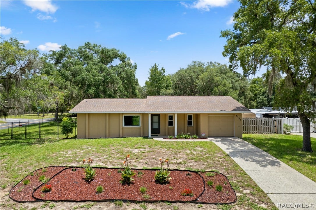 9390 E Windwood Loop, Inverness, FL 34450 9390 E Windwood Loop, Inverness, FL 34450