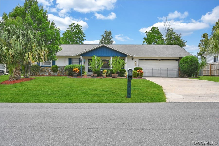 Property photo for 203 S Columbus Street, Beverly Hills, FL