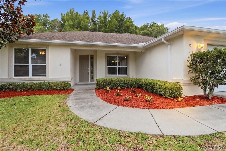 Property photo for 23 Pine Street, Homosassa, FL