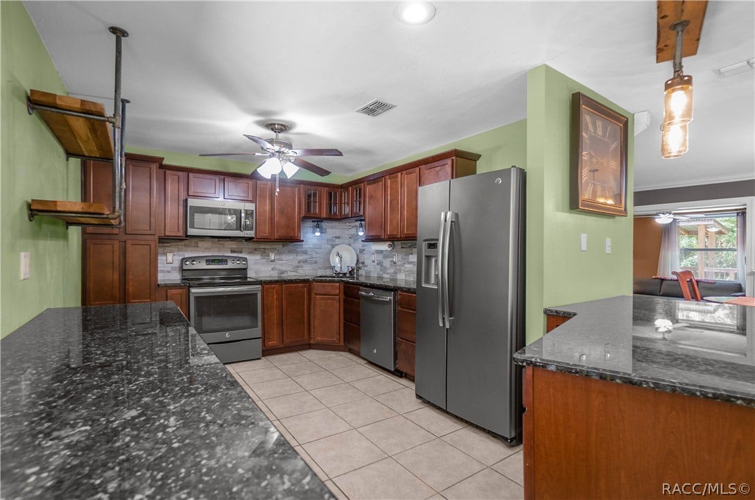 11131 E Ownbey Court, Floral City, FL 34436 11131 E Ownbey Court, Floral City, FL 34436