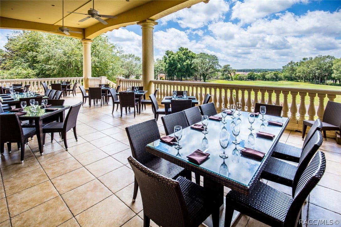 El Fresco at Skyview Diring