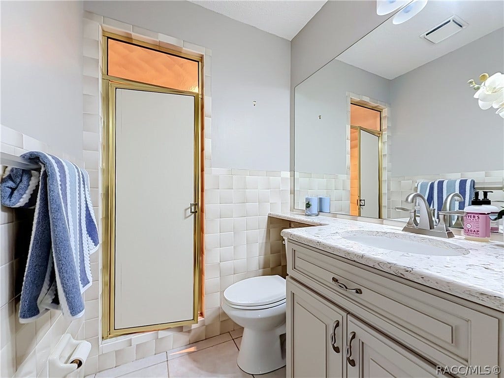 8831 E Sandpiper Drive, Inverness, FL 34450 8831 E Sandpiper Drive, Inverness, FL 34450