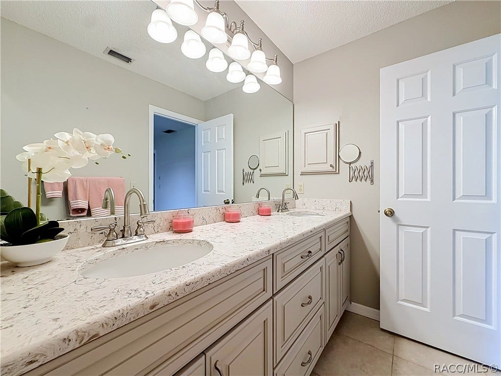8831 E Sandpiper Drive, Inverness, FL 34450 8831 E Sandpiper Drive, Inverness, FL 34450